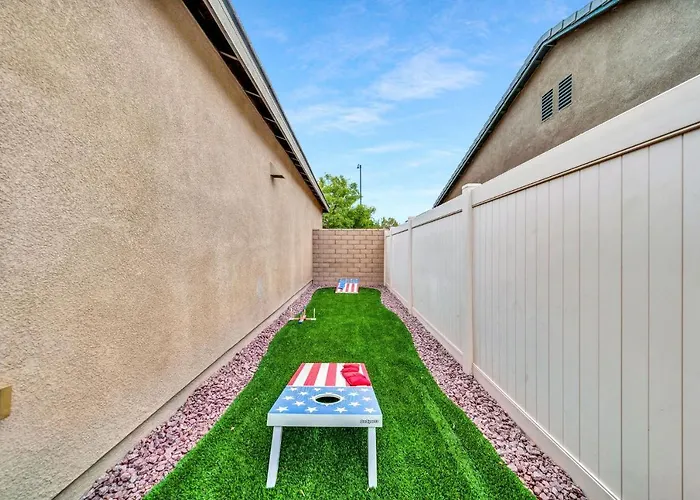 Indiostay 5Min To Stagecoach Fest -Private Pool, Water Slide, Waterfall, Jacuzzi, Fire Pit
