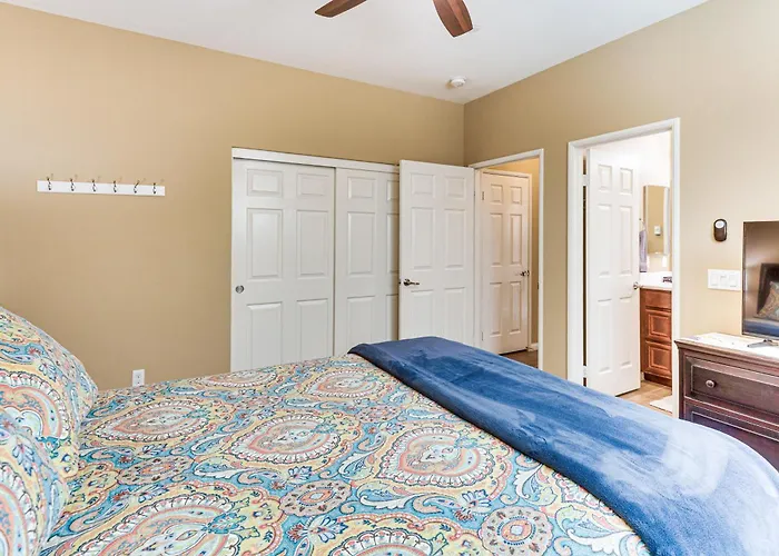 Walk To Coachella & Stagecoach: Festival Retreat!